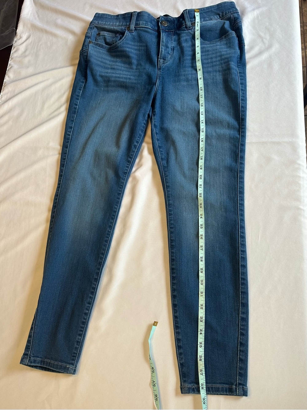 Torrid Premium Stretch Bombshell Skinny Jeans. Sz. 16R - Picture 4 of 12